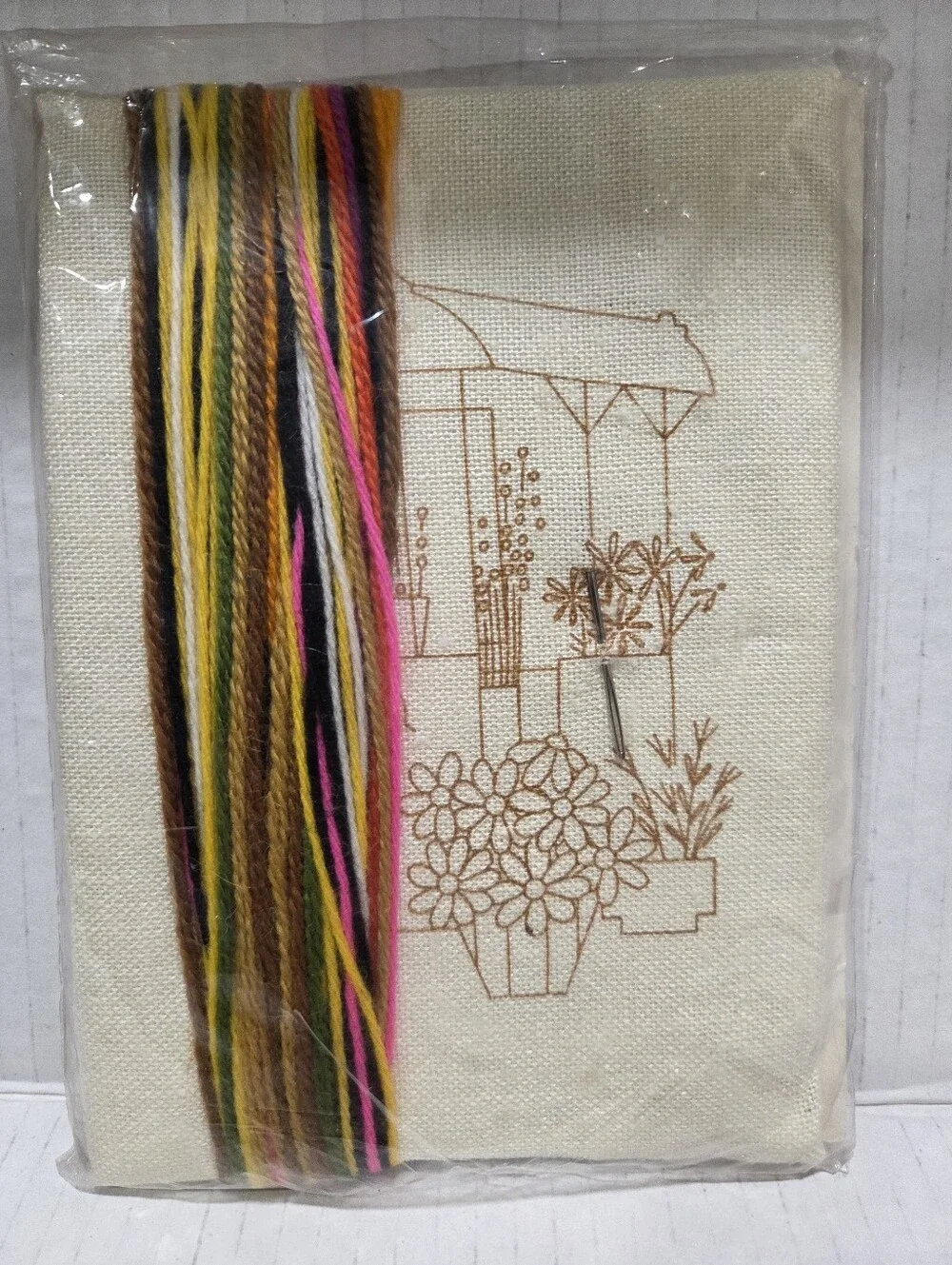 Vintage Jiffy Stitchery Flower Stand #265 Embroidery Kit